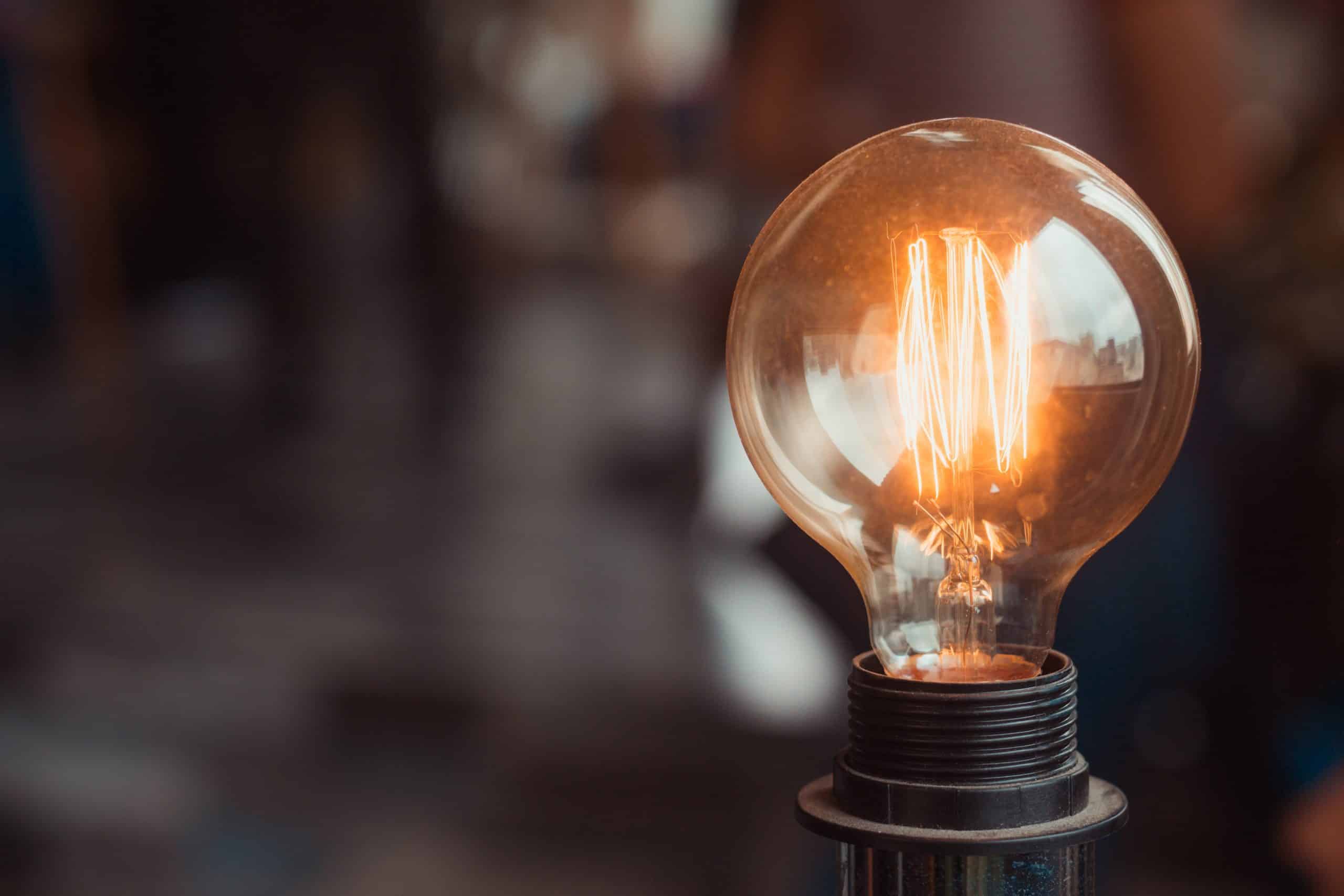 Skift dine halogen- og glødepærer ud med LED-pærer